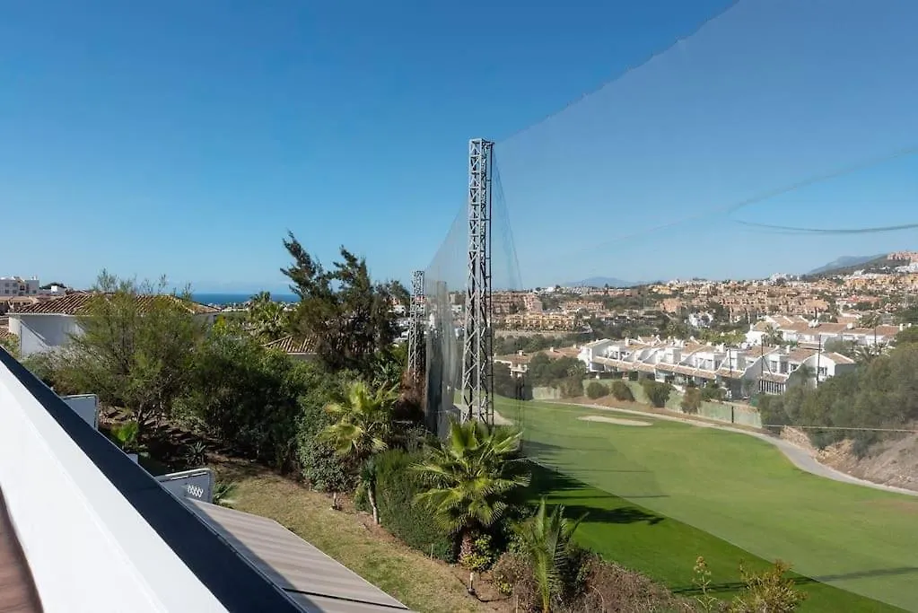 Golf Gardens, Beach Roof Terrace View, 2 Bedroom Sitio de Calahonda Apartment